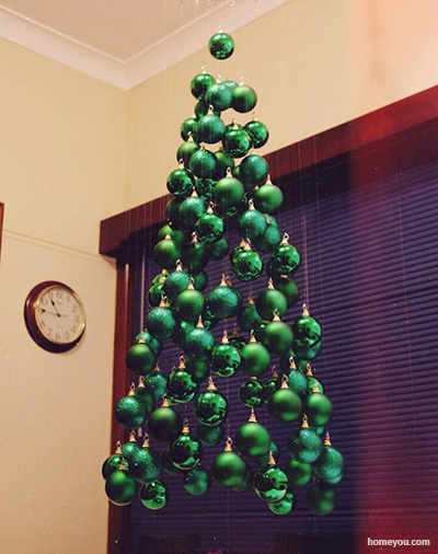Albero di Natale sospeso